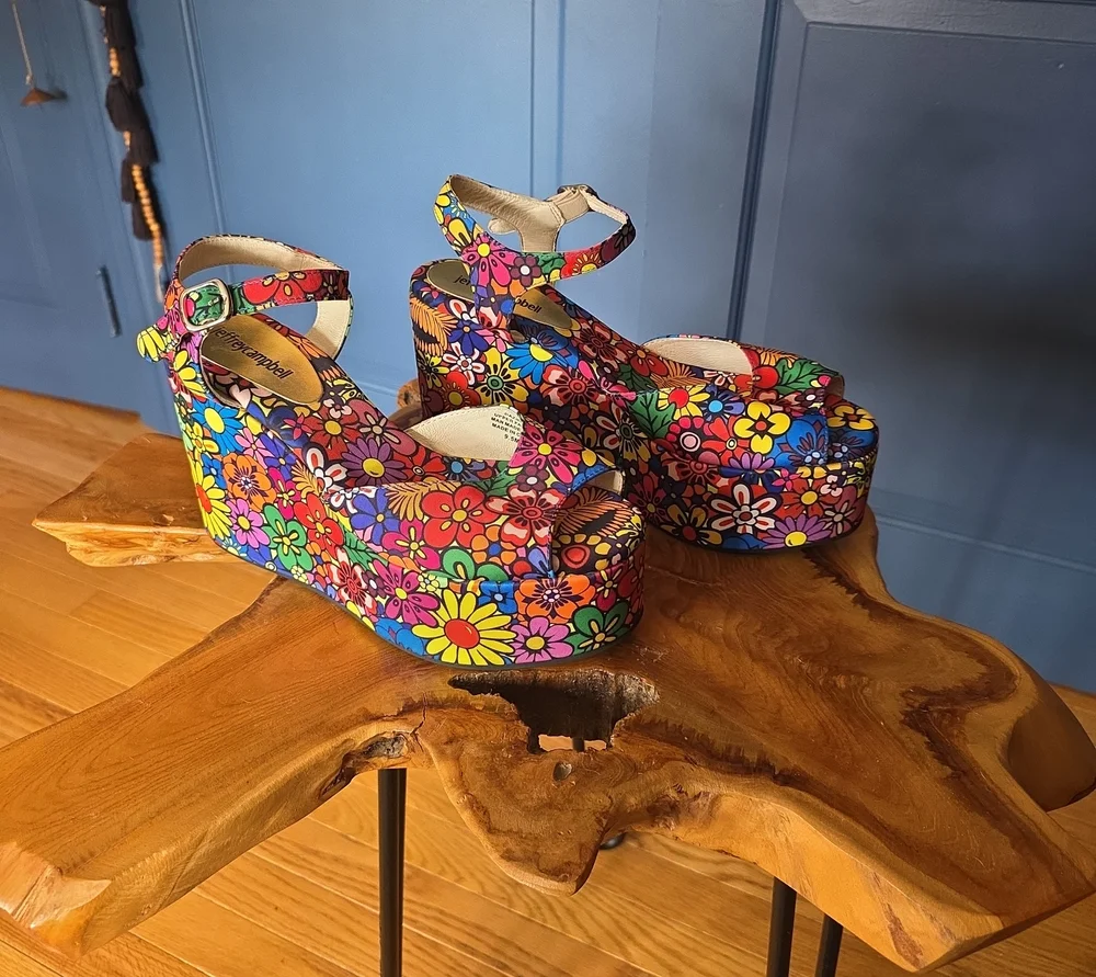 Jeffrey Campbell 